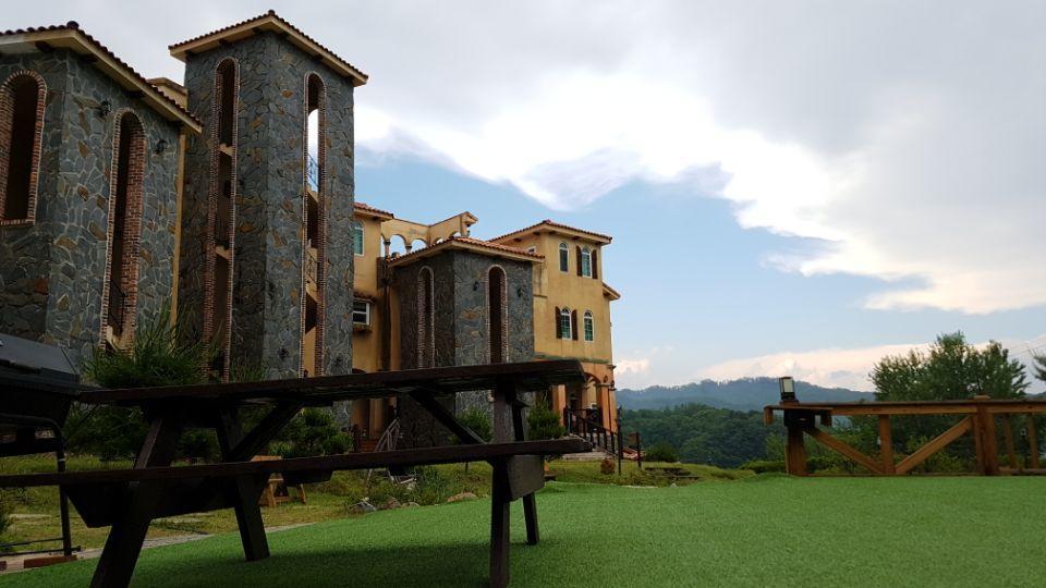 Miallet Pension Hongcheon Exterior foto